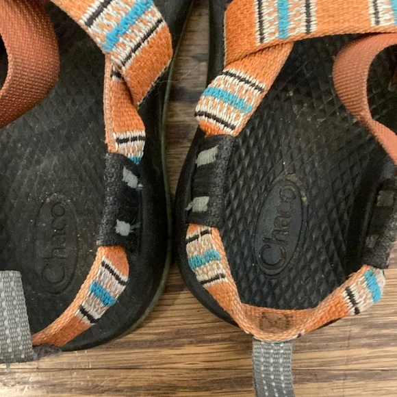 Toddler Boys Chacos size 10 Orange and blue - Picture 6 of 7